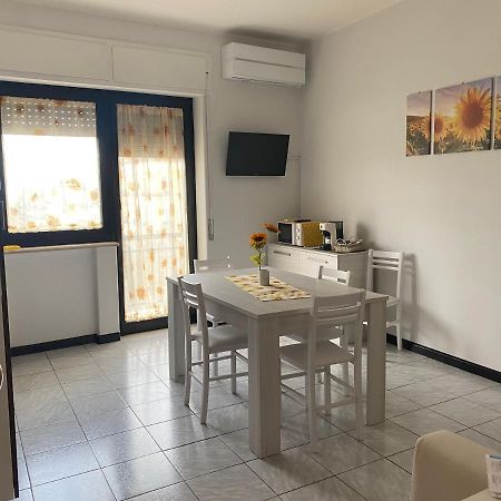Il Girasole Apartment Catania Bagian luar foto