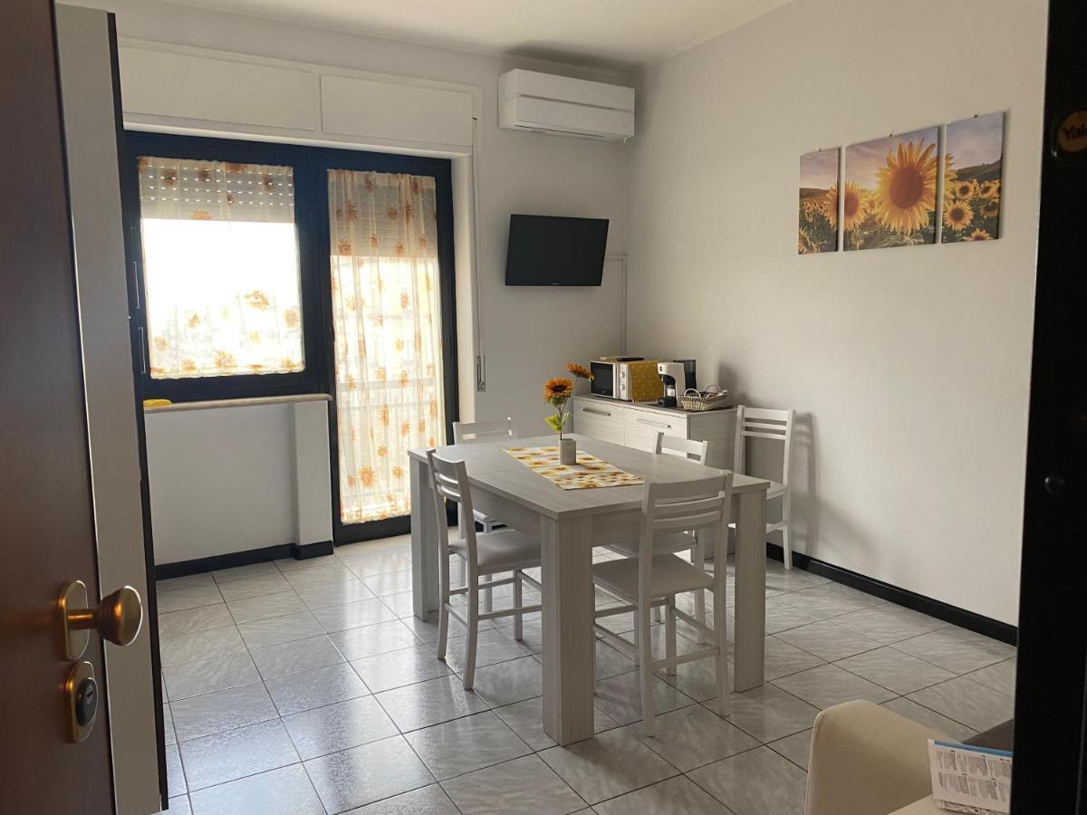 Il Girasole Apartment Catania Bagian luar foto