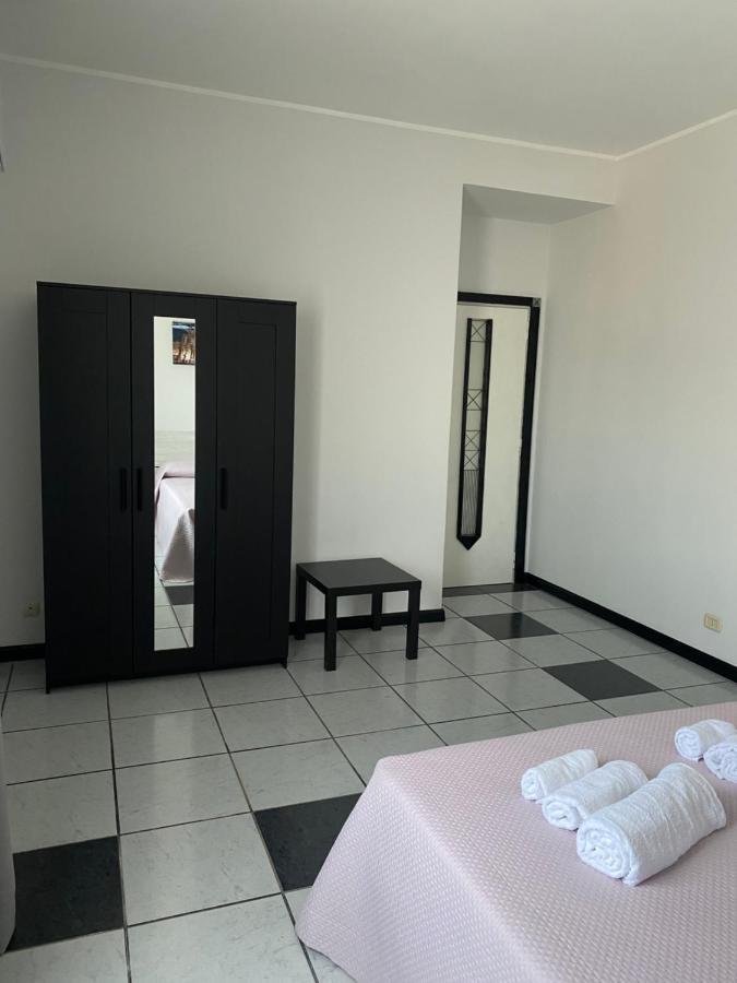Il Girasole Apartment Catania Bagian luar foto