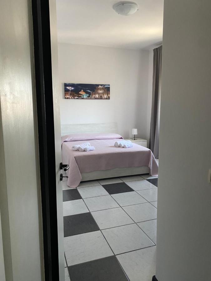 Il Girasole Apartment Catania Bagian luar foto